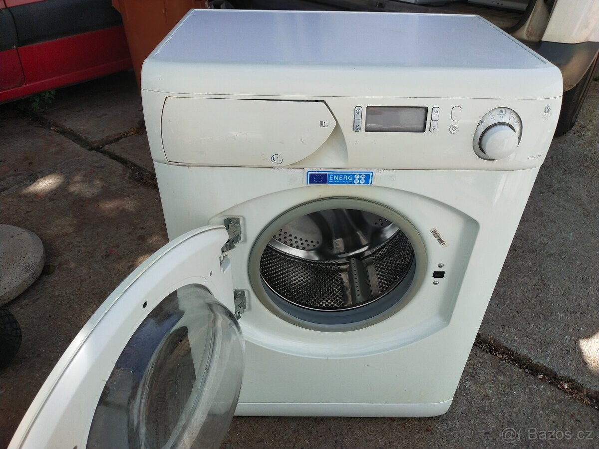 Prodám starší plně funkční pračku zn.Ariston--DOVEZU--