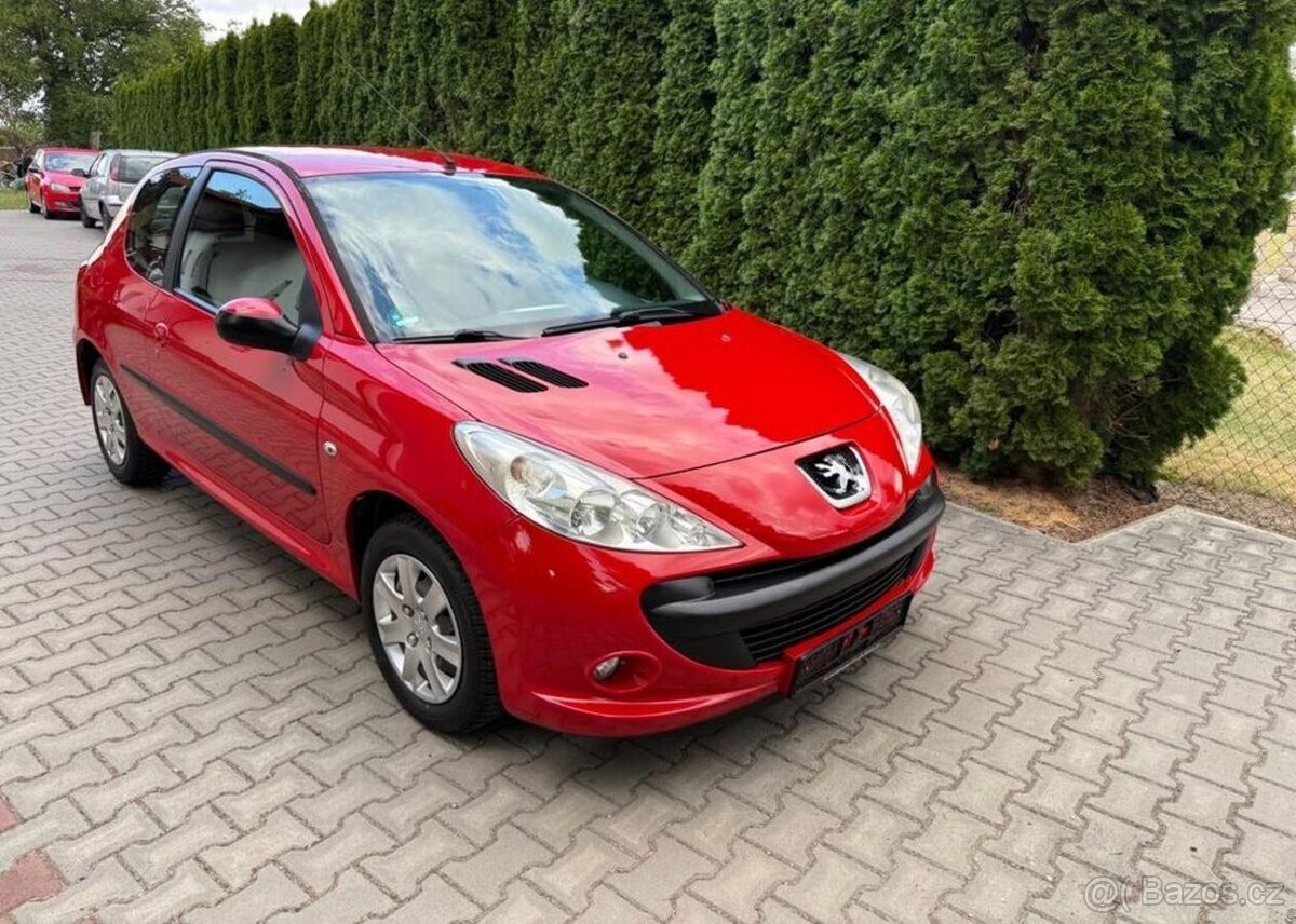 Peugeot 206 1,1 i Nová STK Klima benzín