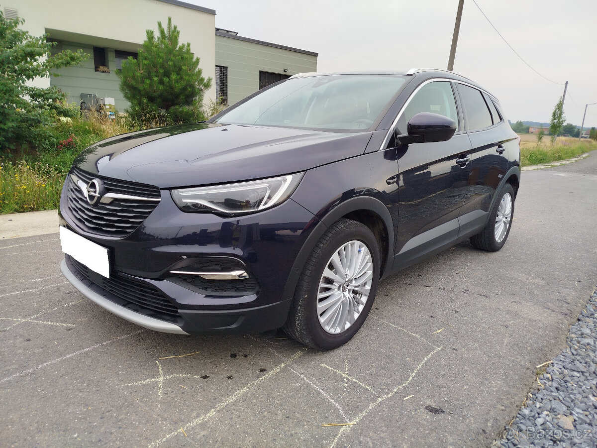 Grandland X, automat,plná výbava,najeto 117 000kmn nové v ČR