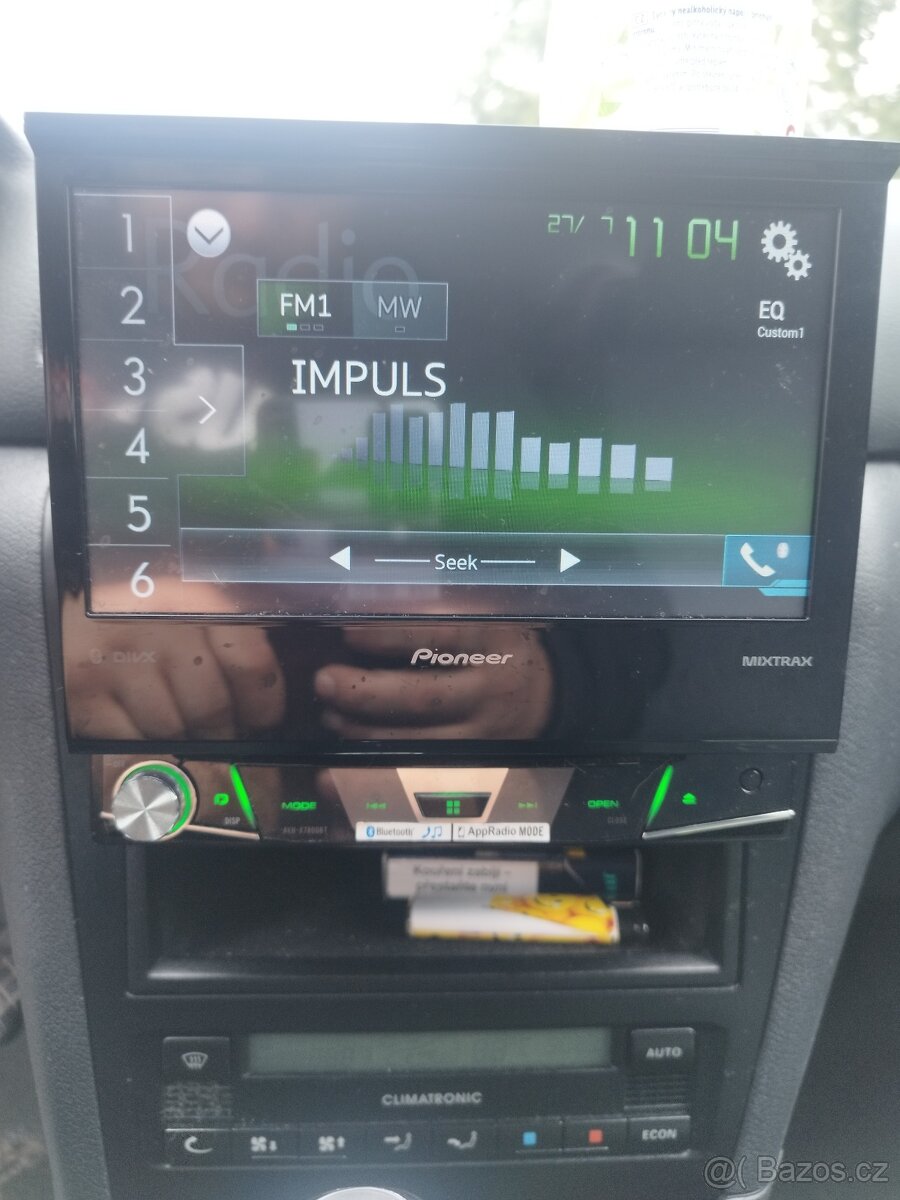 Prodám Pioneer AVH-X7800BT