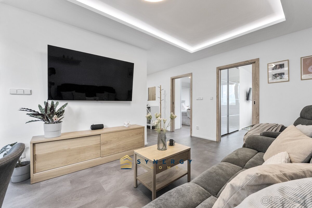 Prodej bytu 3+1 56 m2, Pardubice - Polabiny, ev.č. 00027