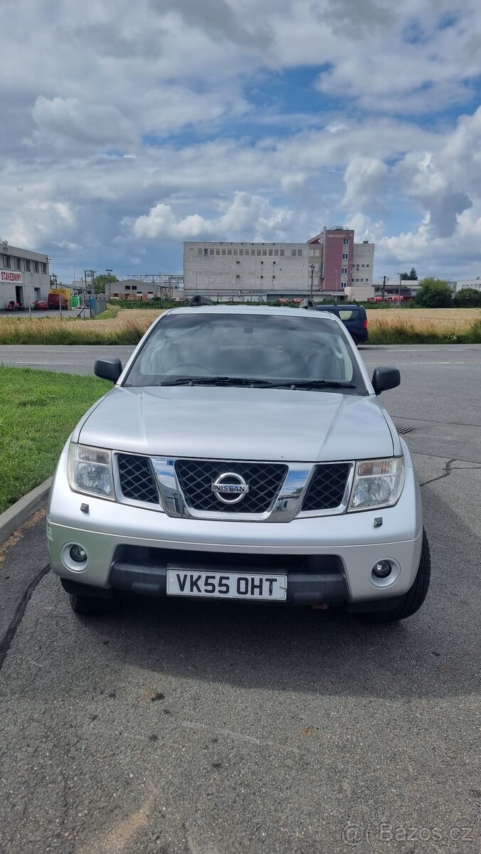 Nissan Pathfinder 2.5 CRDi