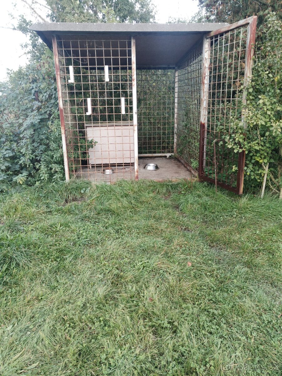Kotec na dřevo