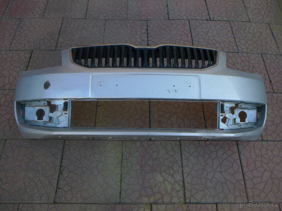 Škoda Octavia III originál přední nárazník 5E0807221