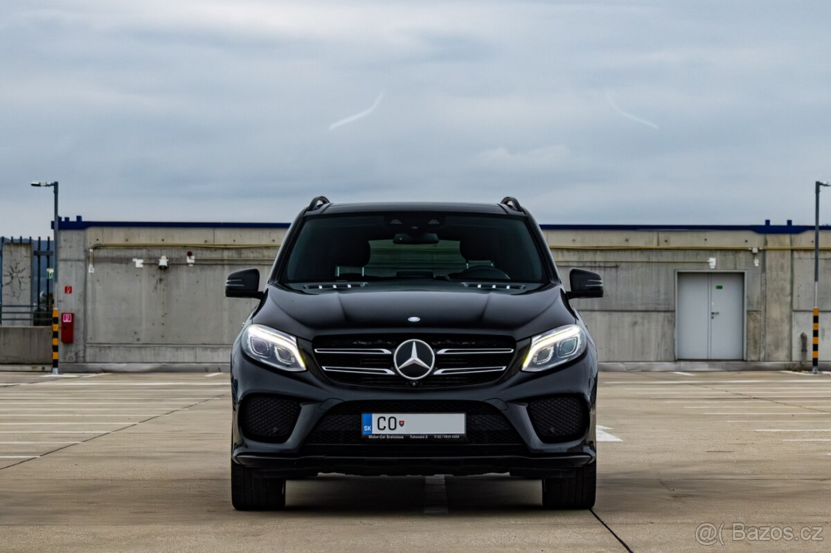 Mercedes-Benz GLE 350d / TOP STAV / HarmanKardon / AMG Style