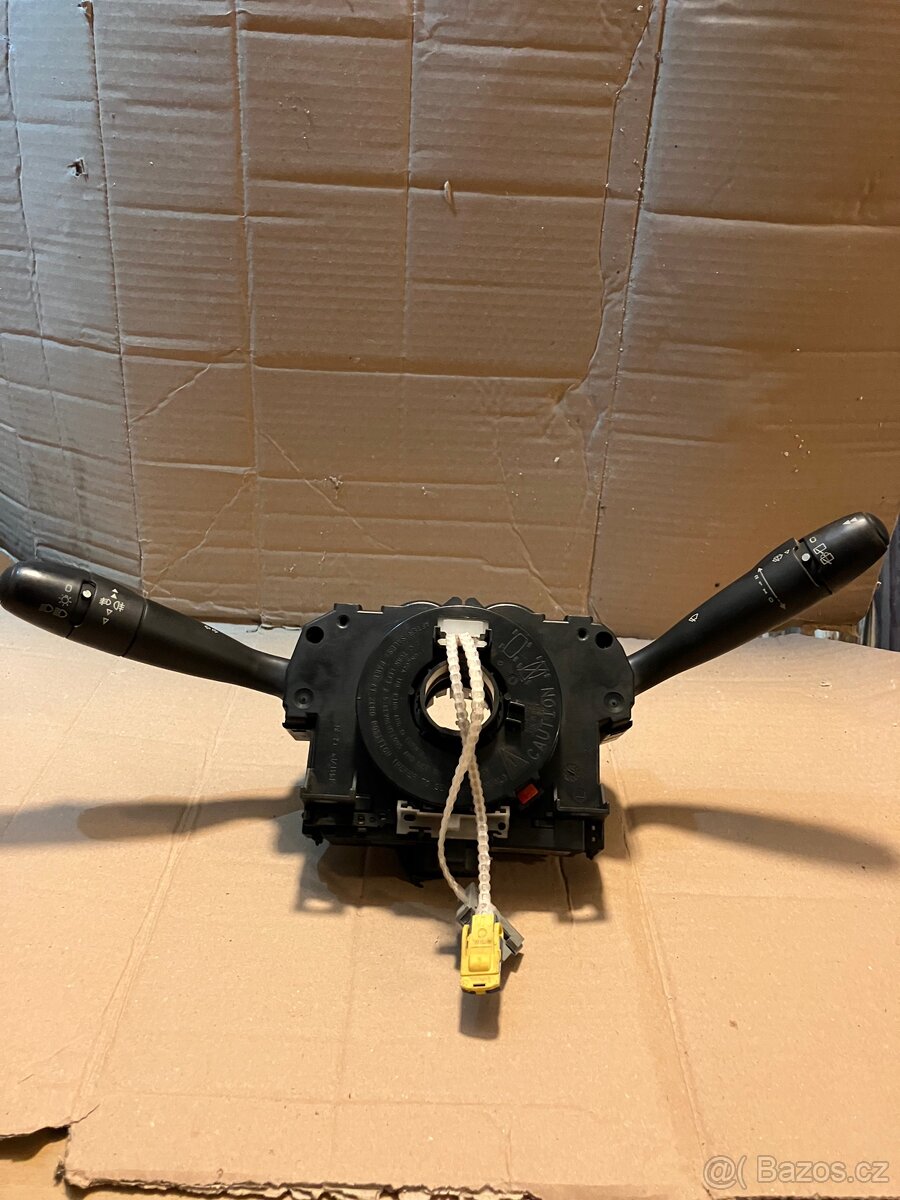 Páčky ovládání blinkrů a stěračů Peugeot , Citroen