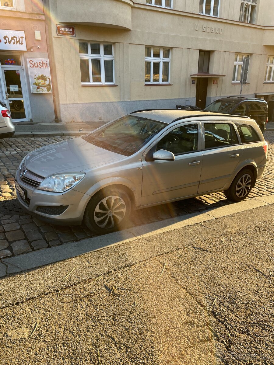 Opel Astra H Combi 1.6 benzín (2007) – 194 000 km