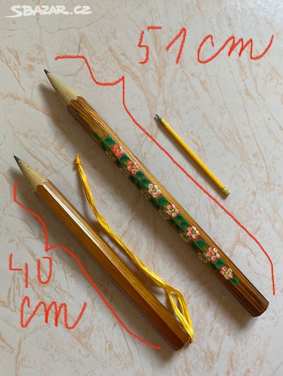 Velké RETRO reálné tužky ze socialismu