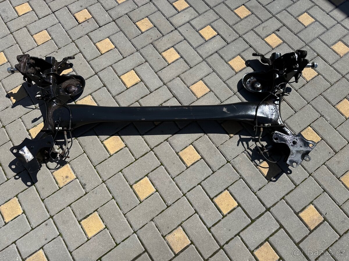 Renault Megane 3 zadni náprava.