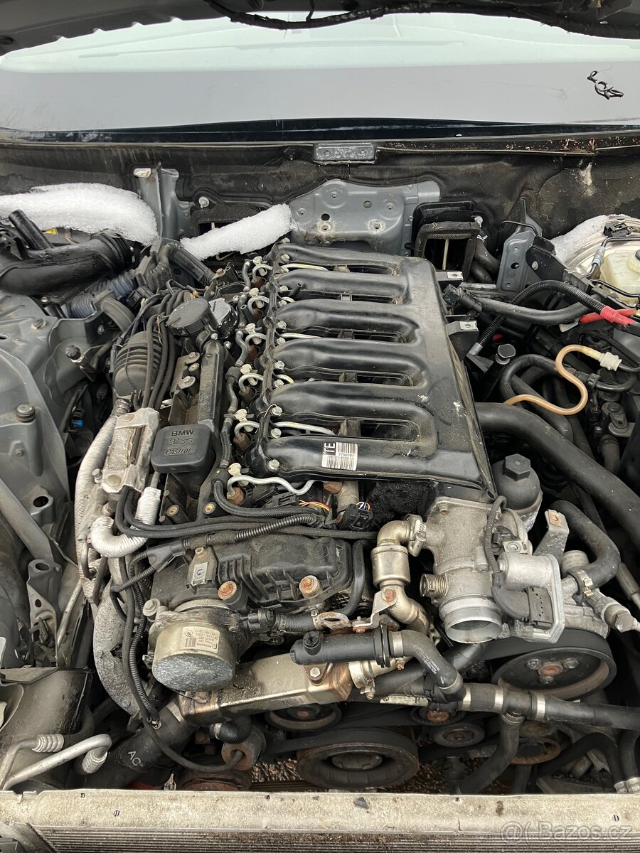 Díly z motoru 535d 210kw