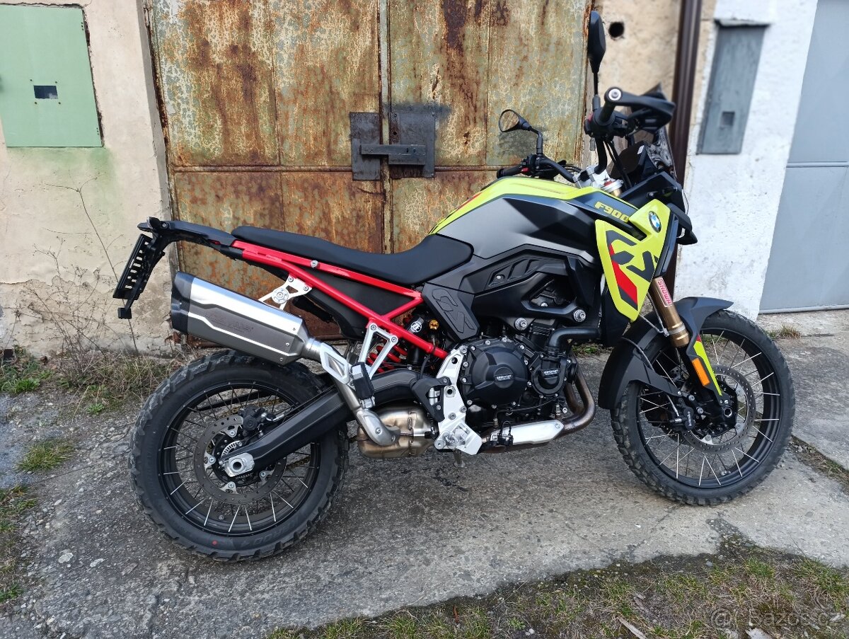 BMW F900GS