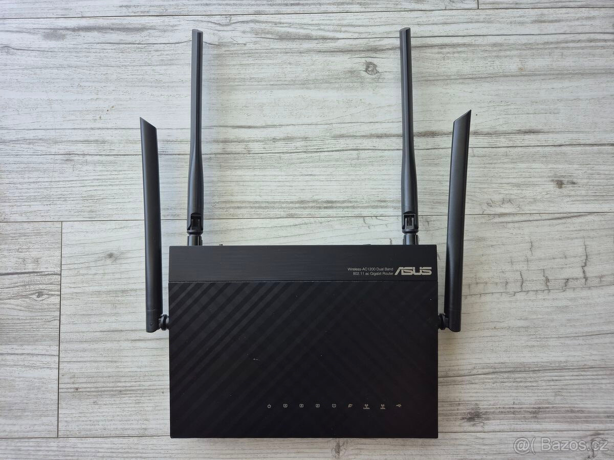 Dvoupásmový router ASUS RT-AC1200G+