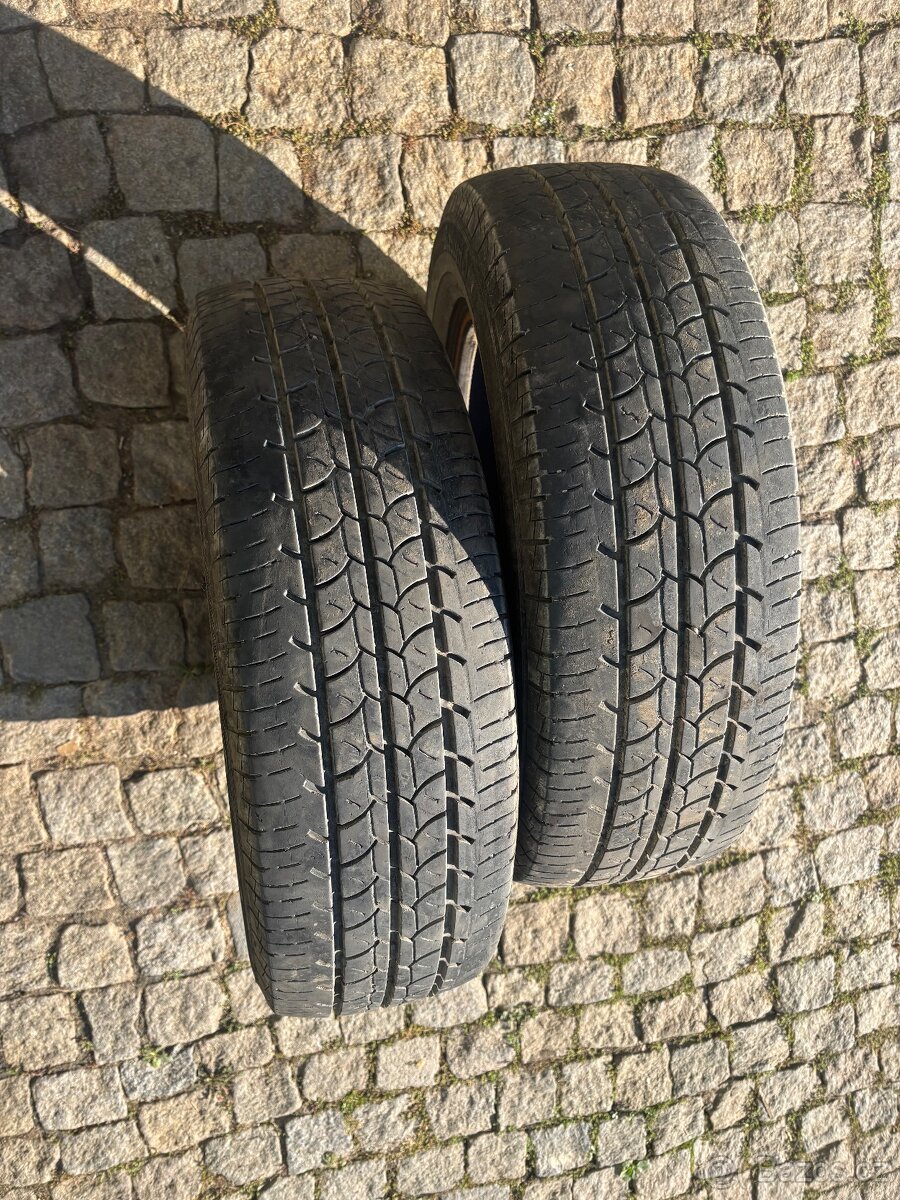 195/65 R16 C letni pneu