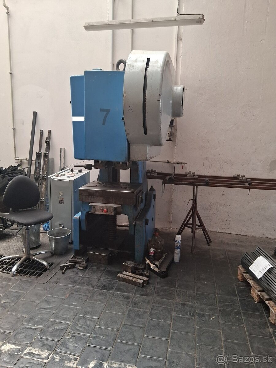 Výstředníkový lis Smeral LEN 40 C (9147)