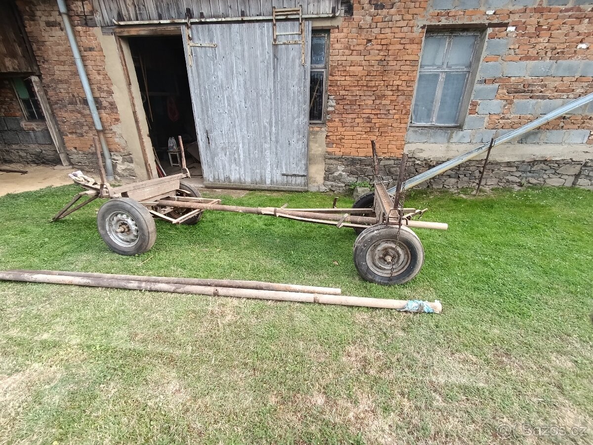 Vlek na dřevo/lesovuz