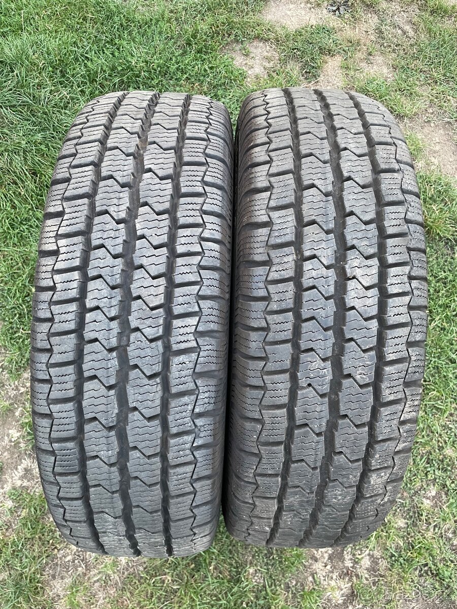 Continental 225/75R16C zima/léto