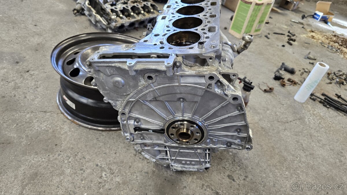 Bmw 330i/430i b48b20 spodek motoru