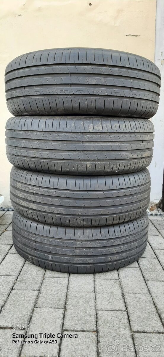 Letní pneu 215/55R17 94V
