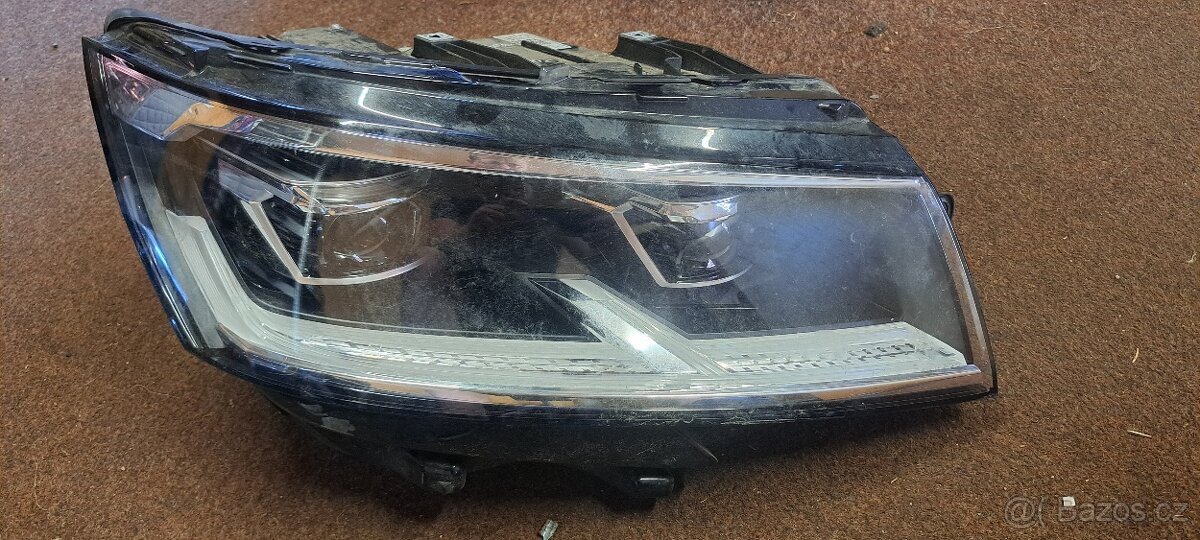 Prave predni svetlo LED vw multivan 6.1 7L1941036A