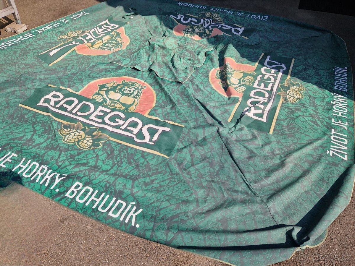 Plachta na velky zahradni slunecnik