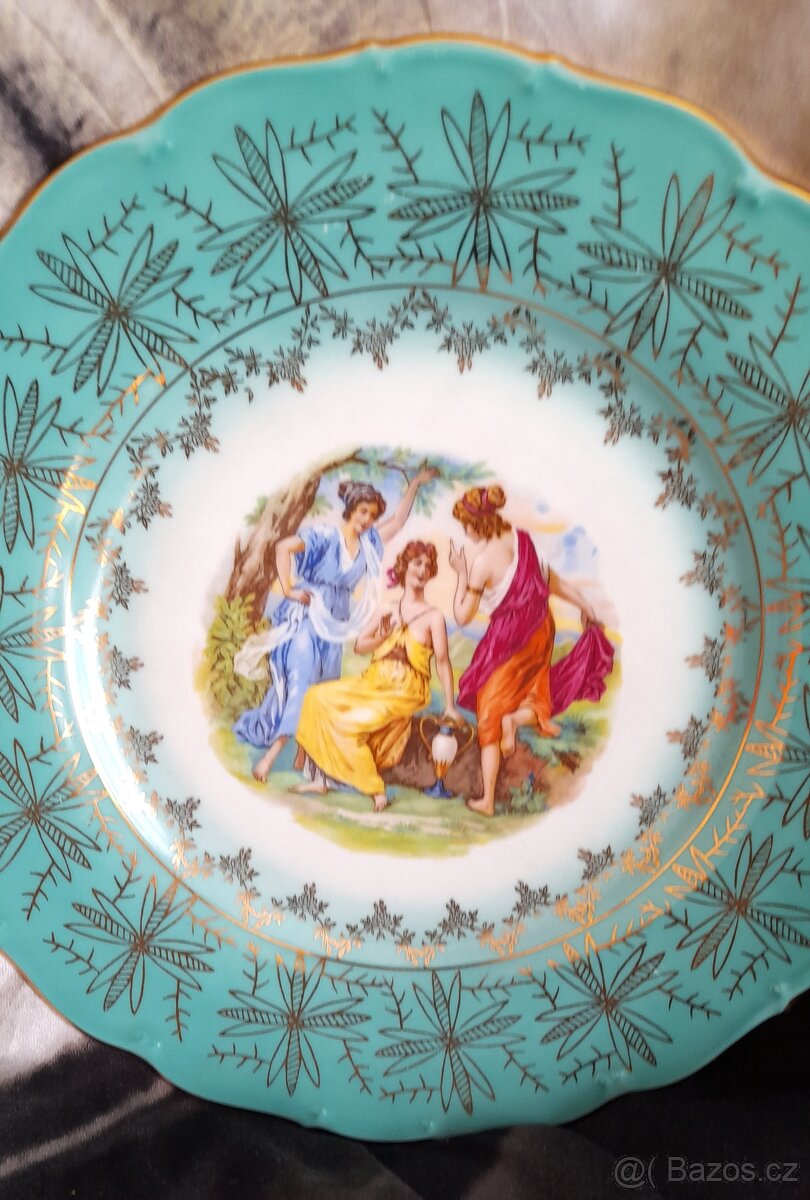 Porcelánový talíř