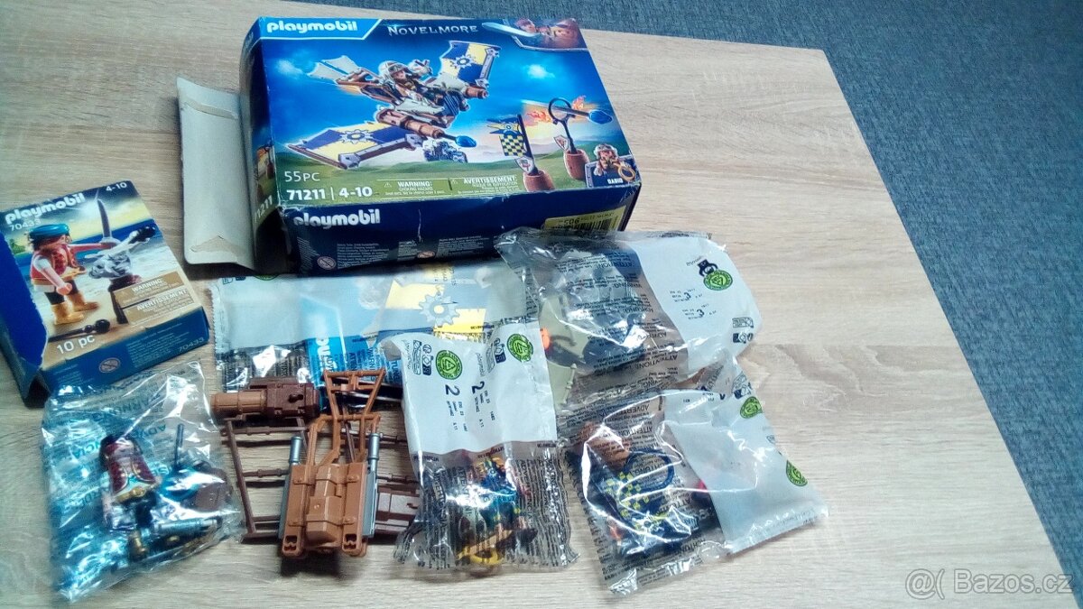 Playmobil 2x,cena celkem.