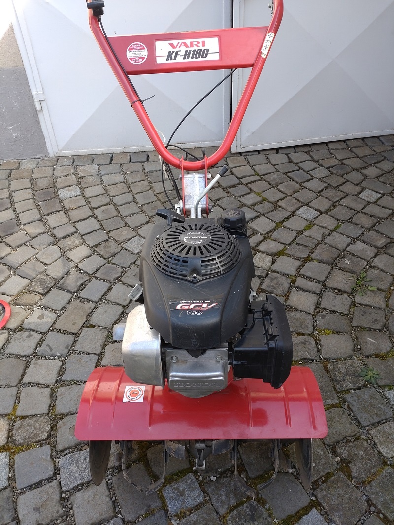 Benzínový rotavátor