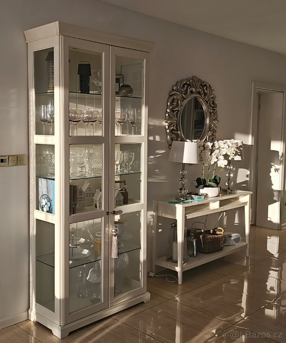 Vitrina Liatorp