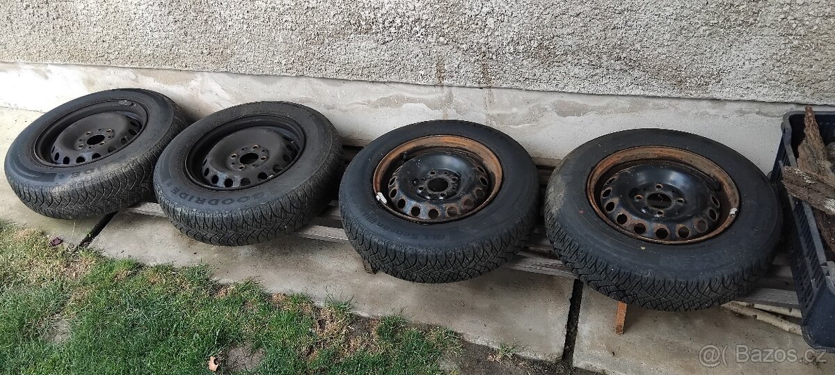 4x zimní kola Fiat Panda r.v. 2003 - 2012