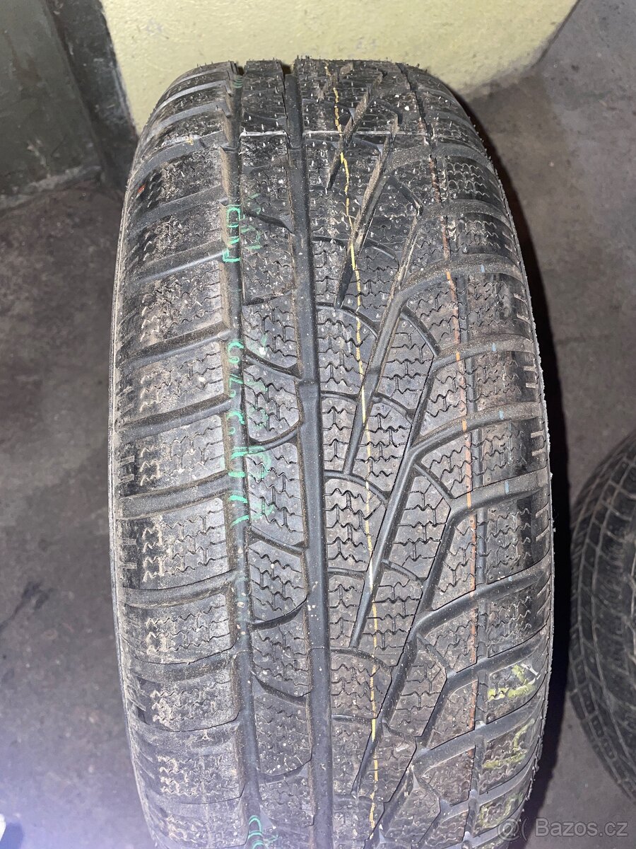 Rezervní pneumatika Pirelli Sottozero Winter 195/55 R