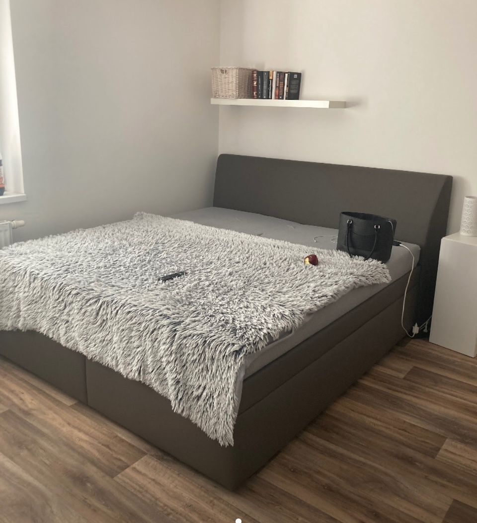 Luxusní vysoká postel 180/200