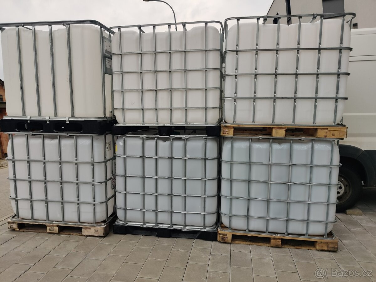 IBC kontejner 1000l, vhodné třeba na dešťovou vodu