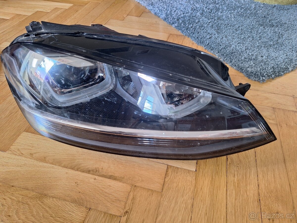 Pravý přední světlomet VW Golf7, 5G1 941 754
