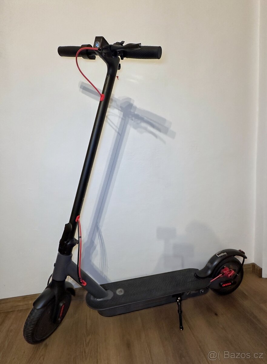 elektrická koloběžka GoGEN Voyager S501