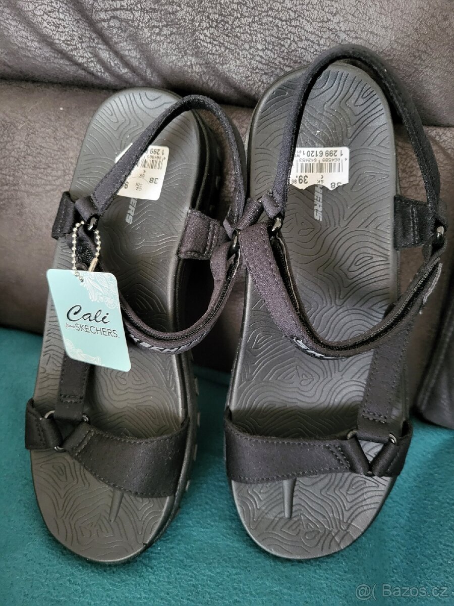 Letni sandále Skechers