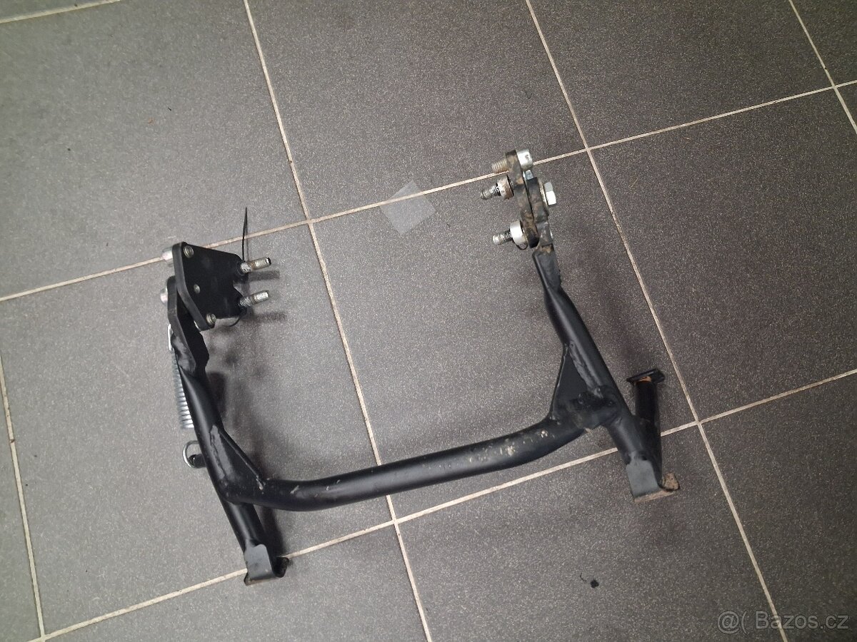 Centrální stojan Yamaha Tracer 700