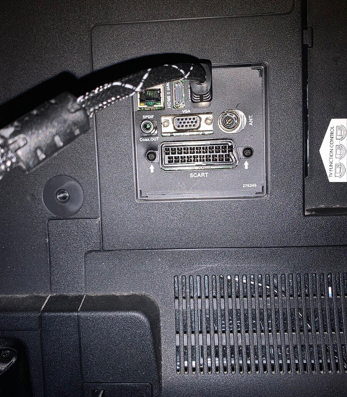 LED Smart TV GoGEN TVF 40384 WEB