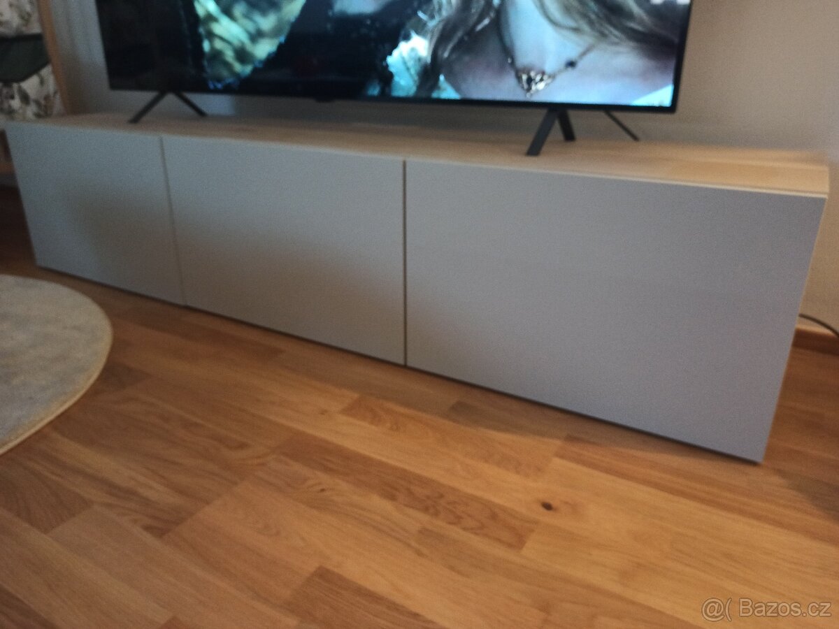 Ikea TV stolek BESTA
