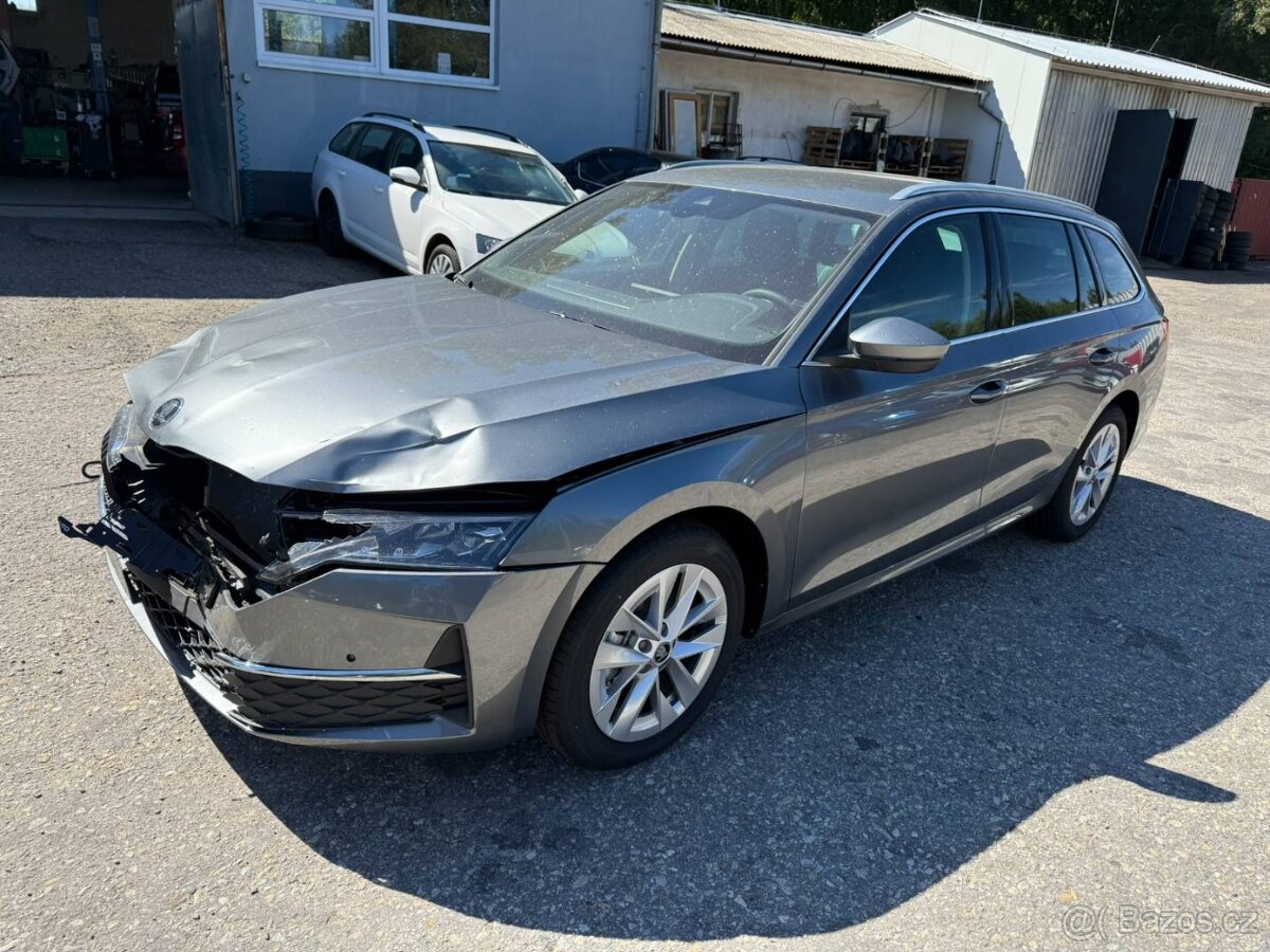 Škoda Octavia IV 1.5 TSI DSG SELECTION 1785km 2025