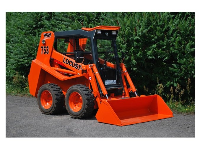 Locust 753 power, smykem řízený nakladač, minibagr, bobek