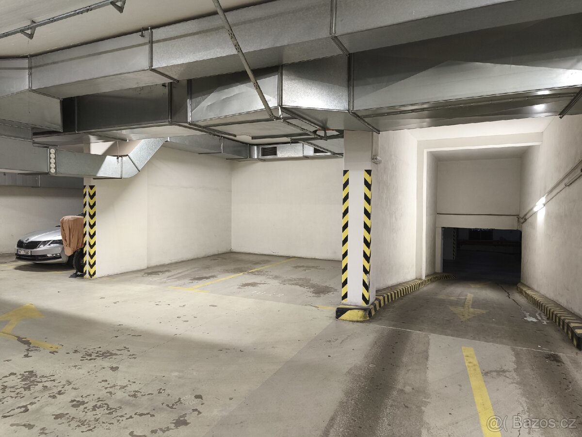 Pronájem garážového stání Praha-Stodůlky