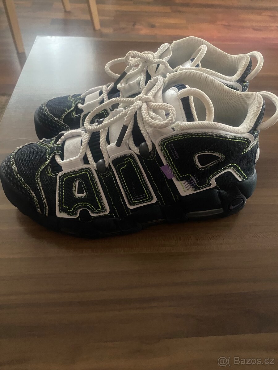 Dívčí tenisky Nike Air More Uptempo vel.39