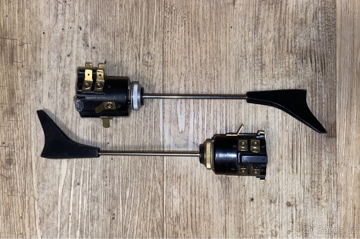 Přepínač blinkrů tatra 815.