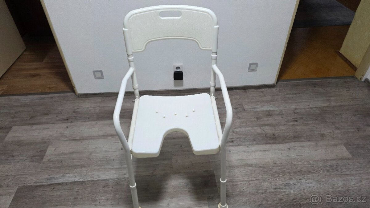 Sedačka do sprchy pro seniory