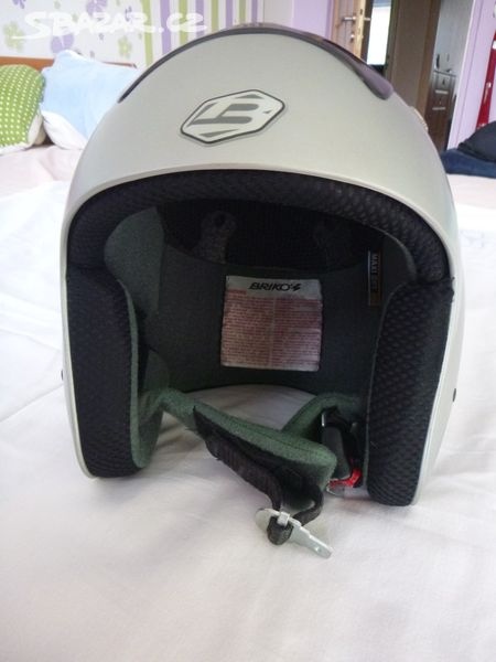 Helma lyžařská 9-10let