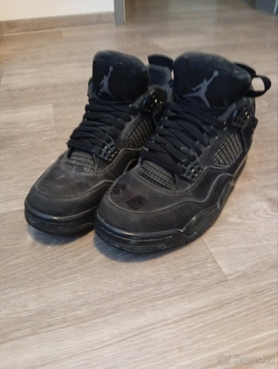 Jordan 4 Black cat