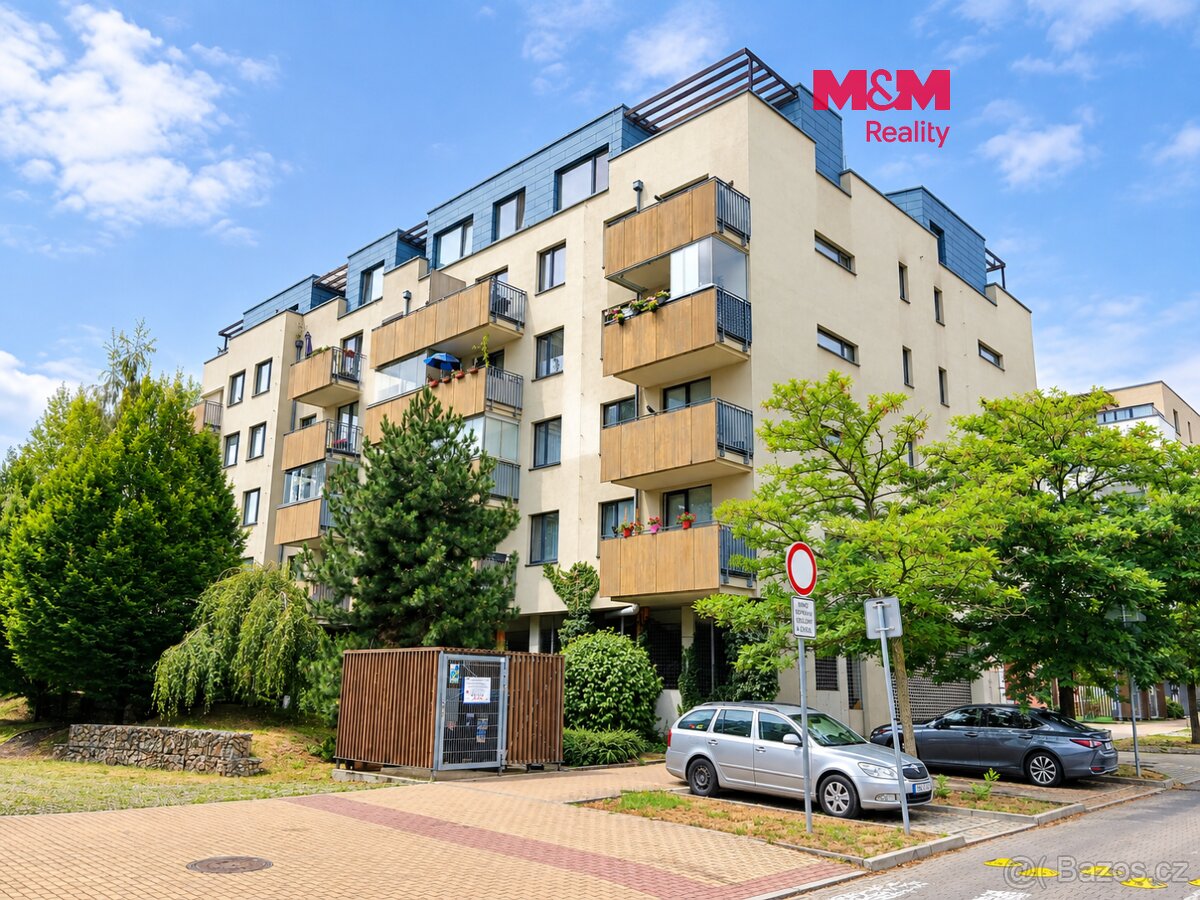 프라하 마케돈스카 거리 2+kk 아파트 임대, 49m²