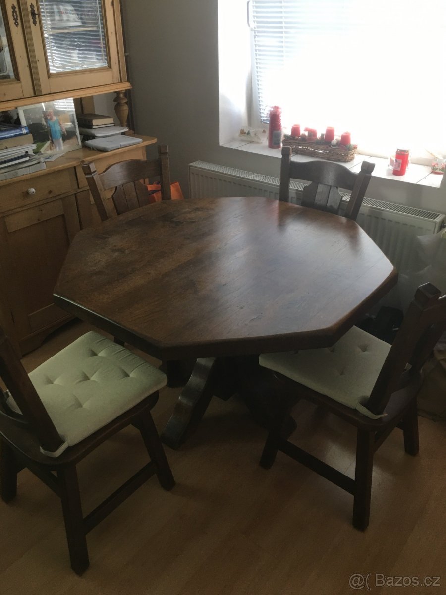 Sestava dubový stůl a 4 židle