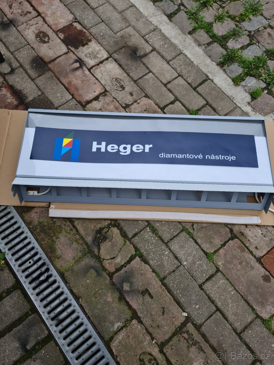 Světelná reklama HEGER