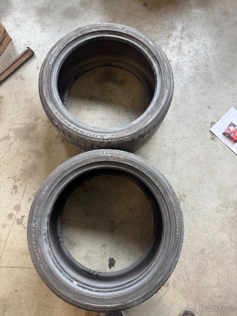 Yokohama 275/35 ZR19